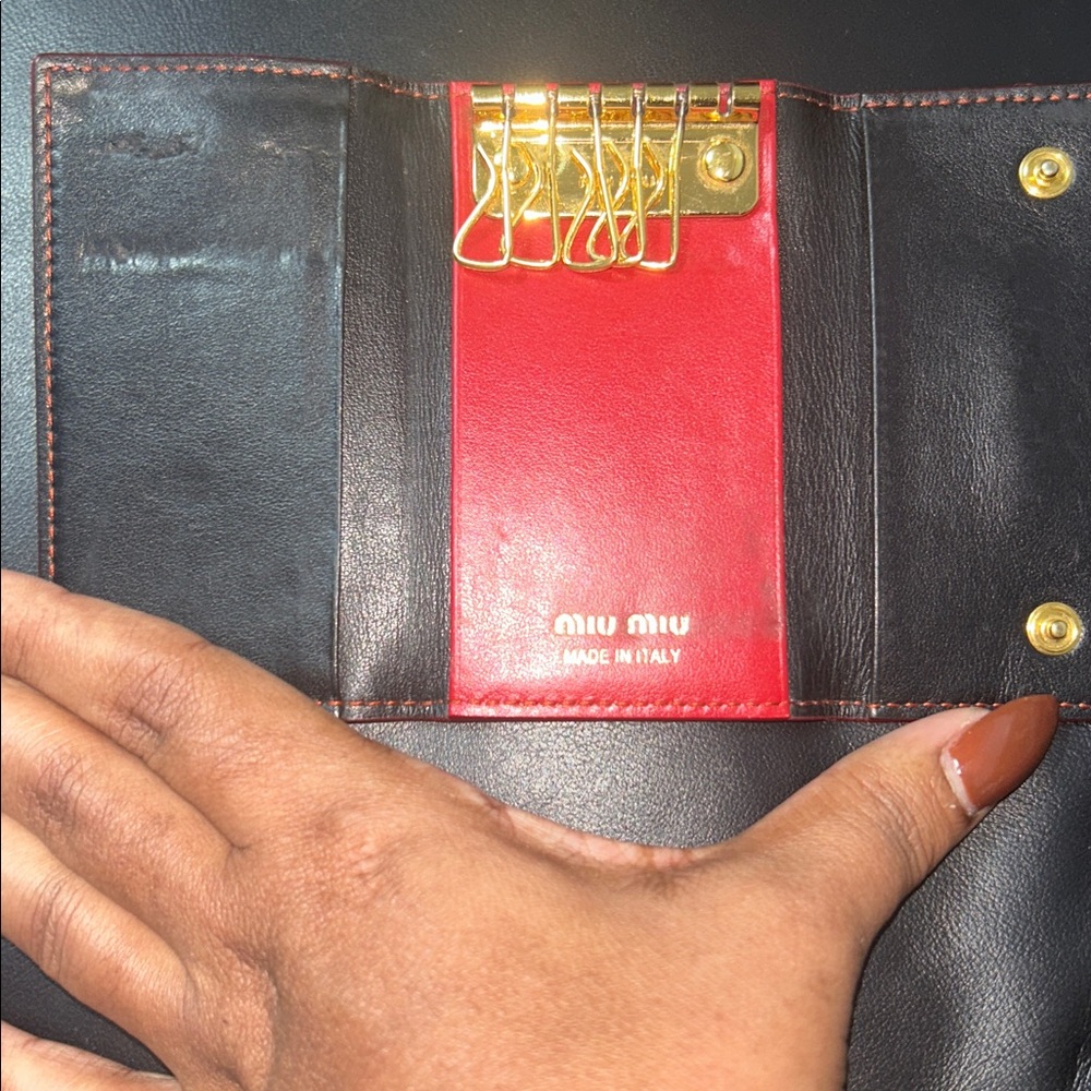 Miu Miu Black and Red Leather 6 Key Holder Wallet - Picture 5 of 6